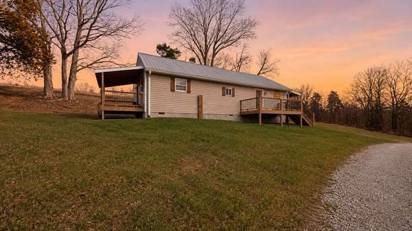 3796 Highway 49 #W, Charlotte, TN 37036