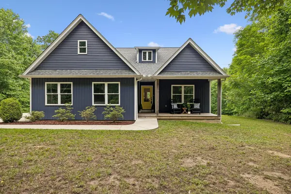 967 Walden Drive, Signal Mountain, TN 37377
