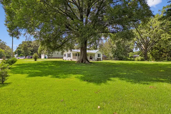 1466 Bible Crossing Rd, Winchester, TN 37398