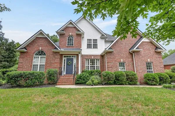 1205 Paramount Dr,  Rockvale,  TN 37153