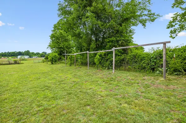 0 Earl Steel Rd E, Brush Creek, TN 38547