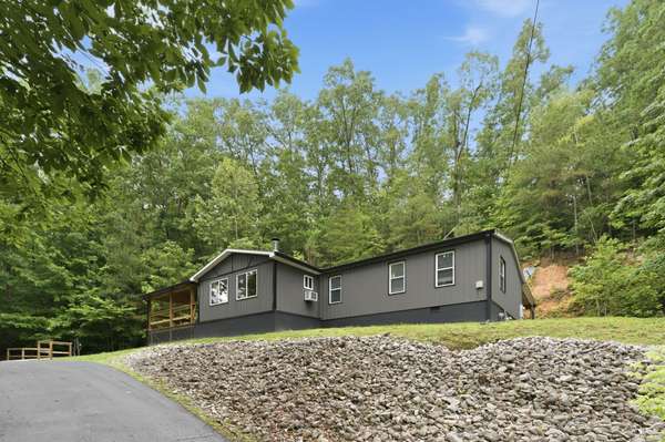 14656 Highway 438 #W, Linden, TN 37096