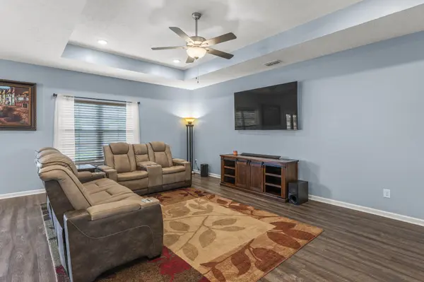 579 Mimosa Dr, Decherd, TN 37324