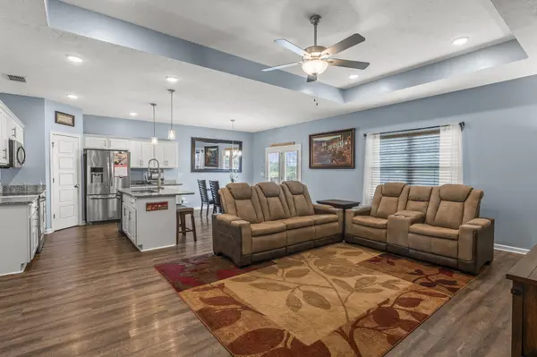 579 Mimosa Dr, Decherd, TN 37324