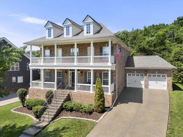 327 Wandering Cir,  Franklin,  TN 37067