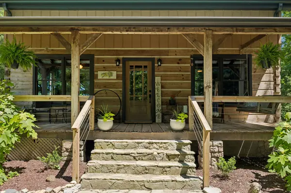 396B Pee Dee Branch Rd, Cottontown, TN 37048