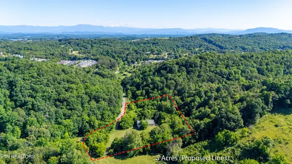 1921 Sockless Rd, Dandridge, TN 37725