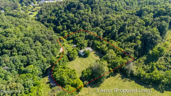 1921 Sockless Rd, Dandridge, TN 37725