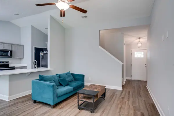 826 Cedar Ln, Springfield, TN 37172