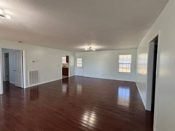 304 Ashton Way Way, Madisonville, TN 37354