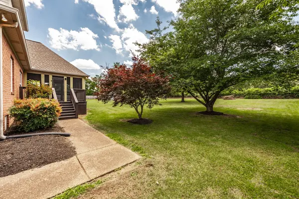 1703 Wrencrest Dr, Mount Juliet, TN 37122