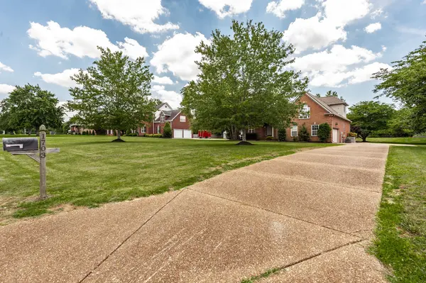 1703 Wrencrest Dr, Mount Juliet, TN 37122