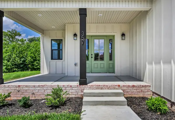 357 Chase Dr, Clarksville, TN 37043