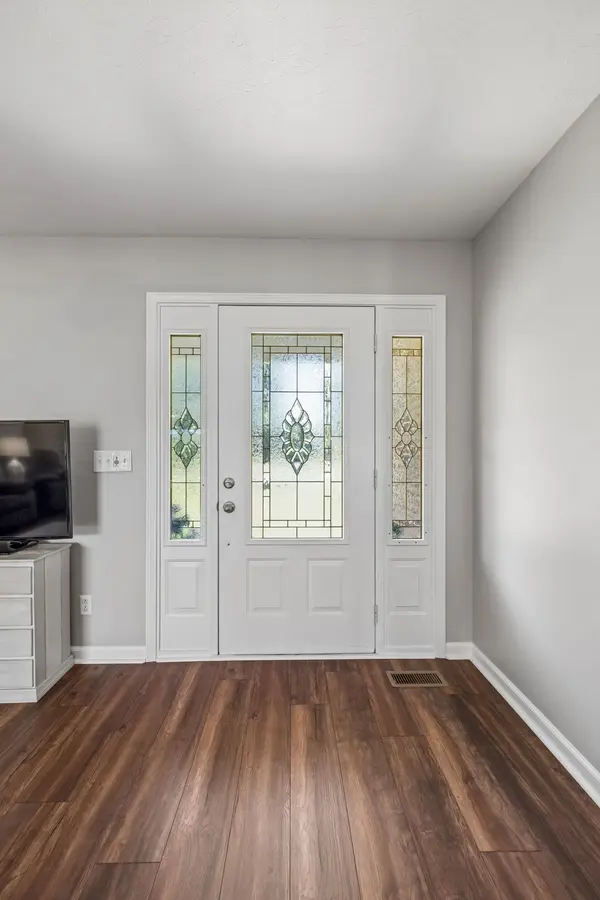 4245 James Stone Rd, Cedar Hill, TN 37032