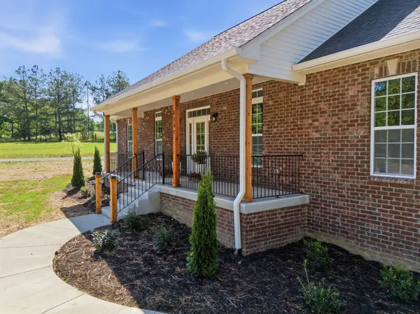 8347 Horseshoe Rd, Cross Plains, TN 37049