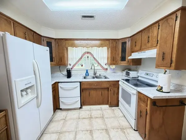 603 N Main St, Estill Springs, TN 37330