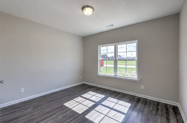 41 Bartow St, Decherd, TN 37324