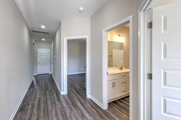 41 Bartow St, Decherd, TN 37324