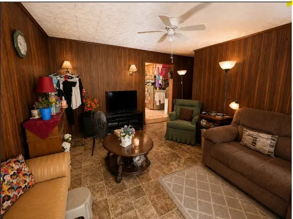 429 Chestnut St, Friendship, TN 38034