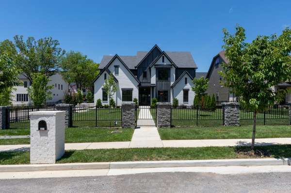 5621 Valley View Rd, Brentwood, TN 37027