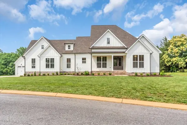74 Summer Lake Ct, Winchester, TN 37398