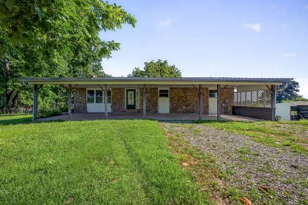 5267 E Green Hill Rd, Rock Island, TN 38581