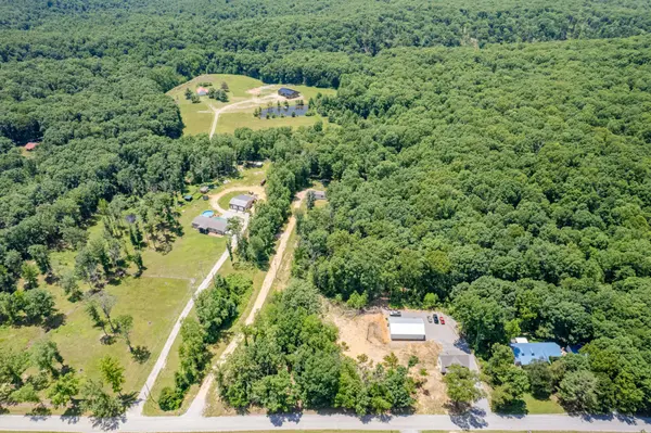 6126 Calvin Potts Rd, Primm Springs, TN 38476