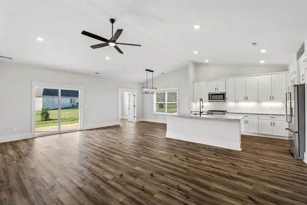 405 Springbrook Blvd, White House, TN 37188