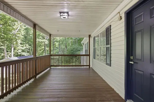 565 Clint Flowers Rd, Mc Ewen, TN 37101