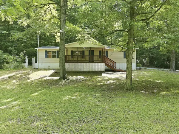 565 Clint Flowers Rd, Mc Ewen, TN 37101