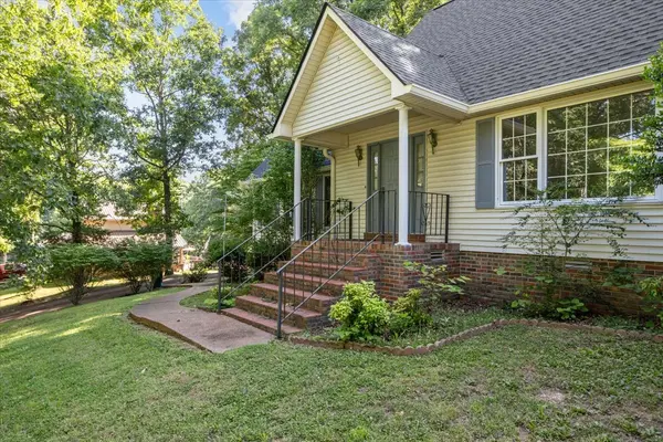 118 Dylark Dr, Waverly, TN 37185