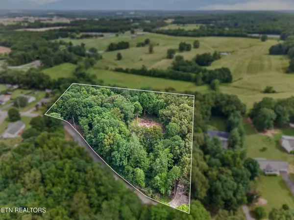 301 Hilltop Drive, Crossville, TN 38555