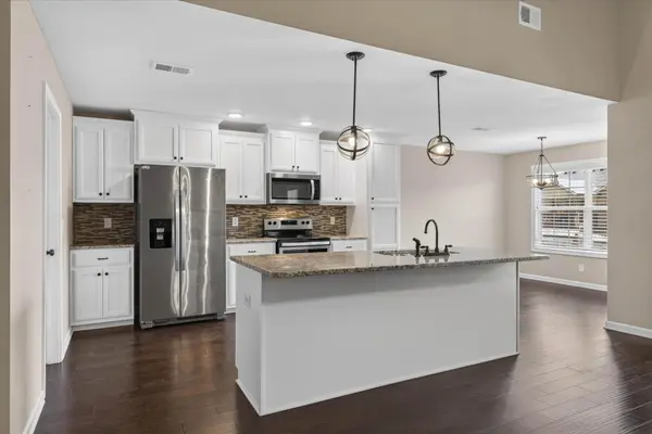 1228 Gentry Dr, Clarksville, TN 37043