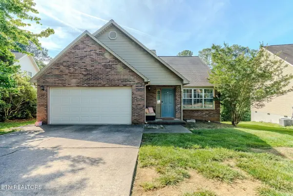 738 Colony Village Way, Knoxville, TN 37923
