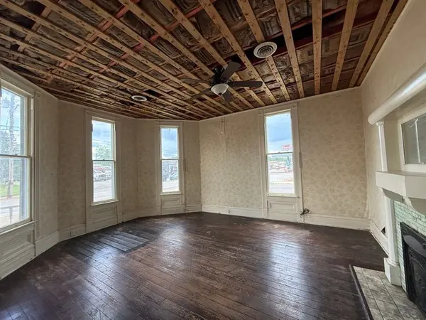 401 Cumberland St #E, Cowan, TN 37318