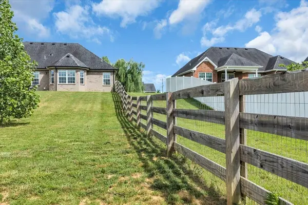 2605 Auldridge DR, Christiana, TN 37037