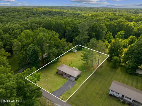 156 Pace Ave, Crossville, TN 38555