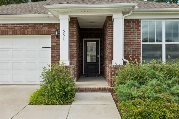 551 Ballard Dr, White House, TN 37188