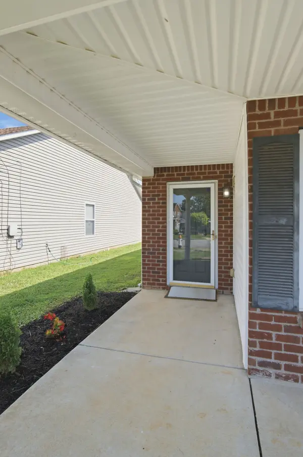 5681 Dory Dr, Antioch, TN 37013