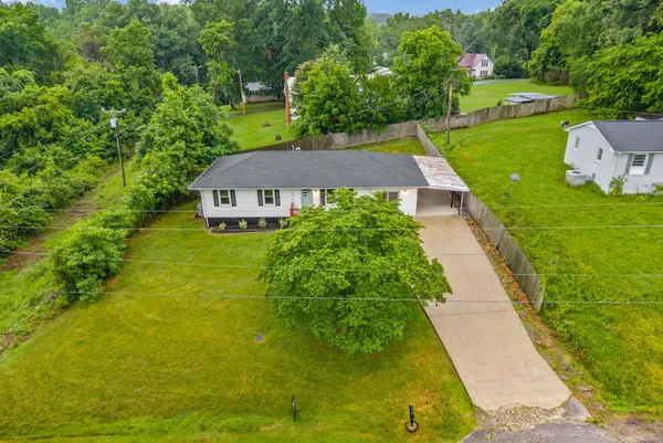 216 McIntosh Ave, Cumberland City, TN 37050