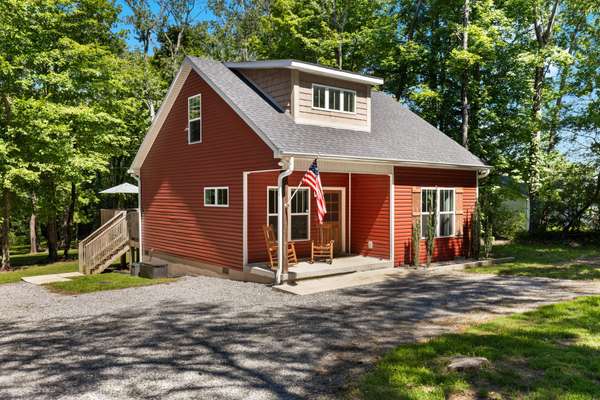 115 N Adams St, Adams, TN 37010