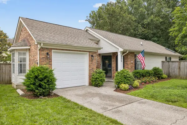 806 Brandyleigh Ct, Franklin, TN 37069