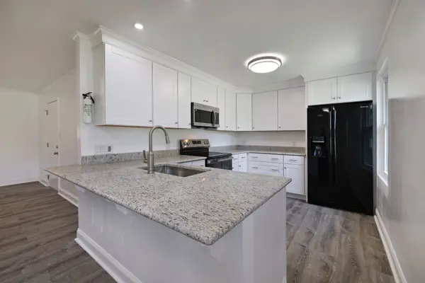 557 Cathy Jo Cir, Nashville, TN 37211