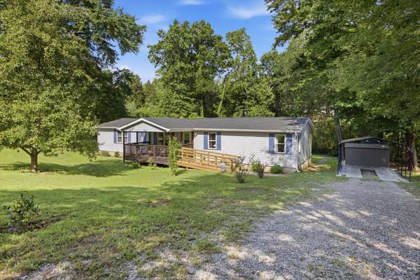 1713 Santa Barbara Circle, Soddy Daisy, TN 37379