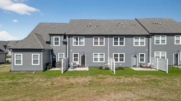322 Panther Dr, Murfreesboro, TN 37127