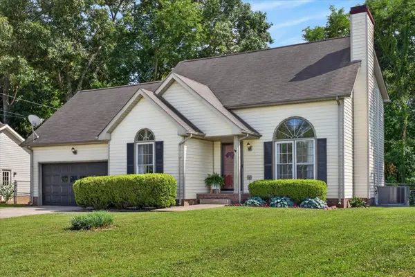 472 Bamburg Dr, Clarksville, TN 37040