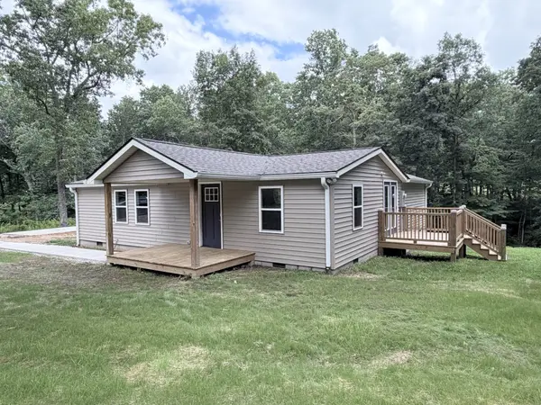 374 N Bluff Cir, Monteagle, TN 37356