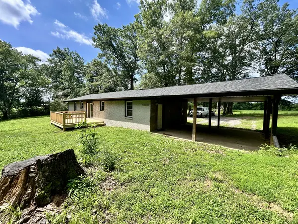 2491 S Hinton Rd, Southside, TN 37171