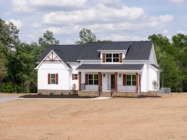 4961 Bill Baggett Rd, Cedar Hill, TN 37032