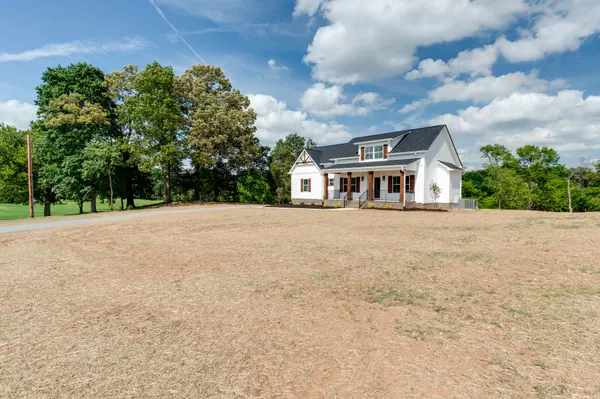 4961 Bill Baggett Rd, Cedar Hill, TN 37032